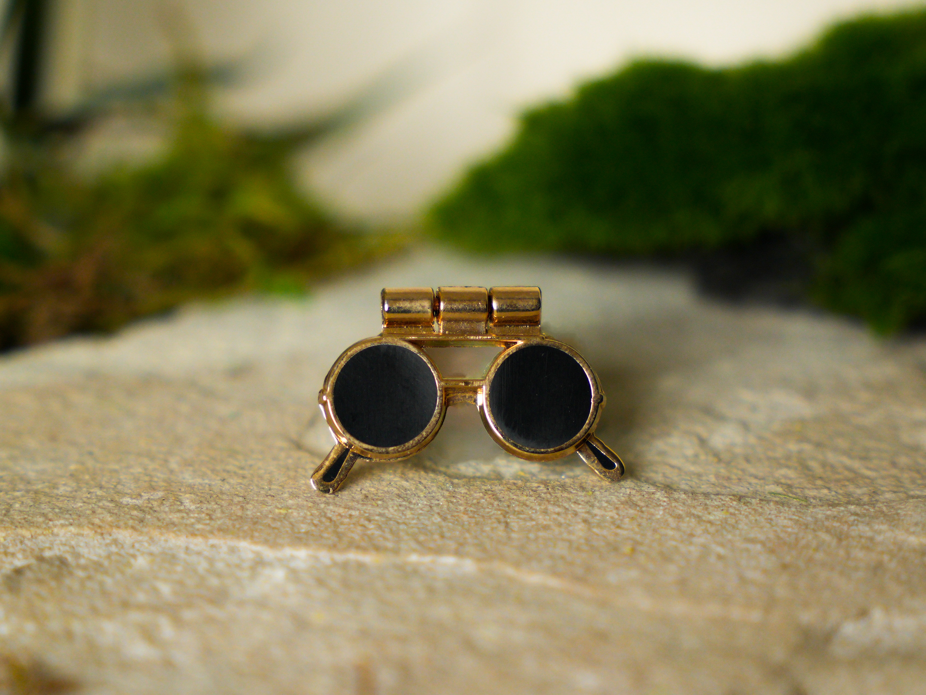 Flip up glasses deals